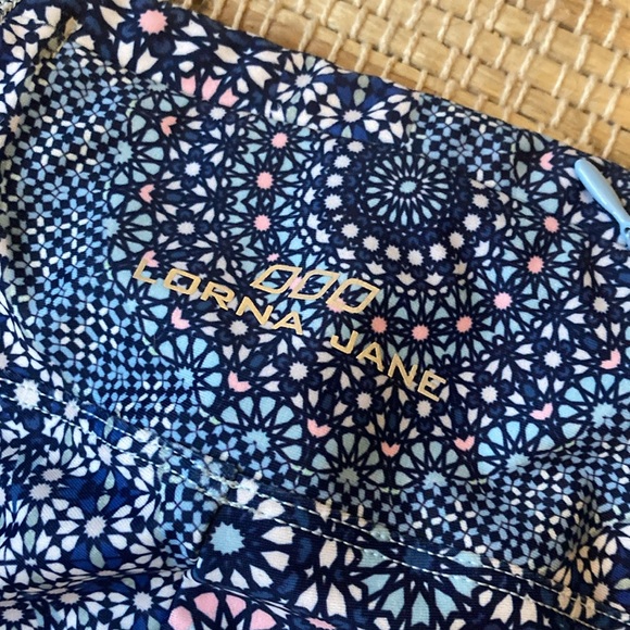 Lorna Jane small yoga pants worn once blue pink design silky soft - Picture 5 of 11